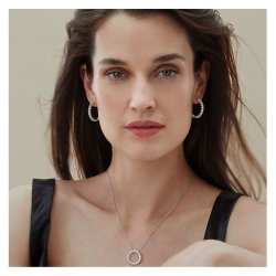 Round Claw Set Circle Sillouette Pendant And Run Through Chain LPG0017