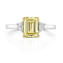 Emerald Cut Yellow Centre Stone Claw Set With Trapezium Side Ring LRG0039Y