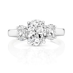 Oval Centre Stone Claw Set With Oval Sides Trilogy Ring LRG0023