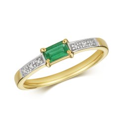 Diamond & Emerald Ring In 9ct Gold 