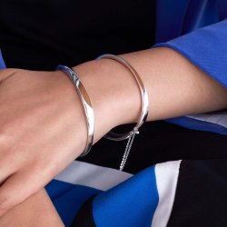 Kit Heath Bevel Cirque Hinged Bangle