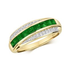 Diamond & Emerald Square And Grain Set Crossover Ring In 9ct Gold 
