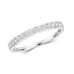 Diamond Ring In 18ct White Gold 