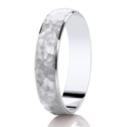 Vittoria Platinum Light Court Diamond Cut Wedding Ring