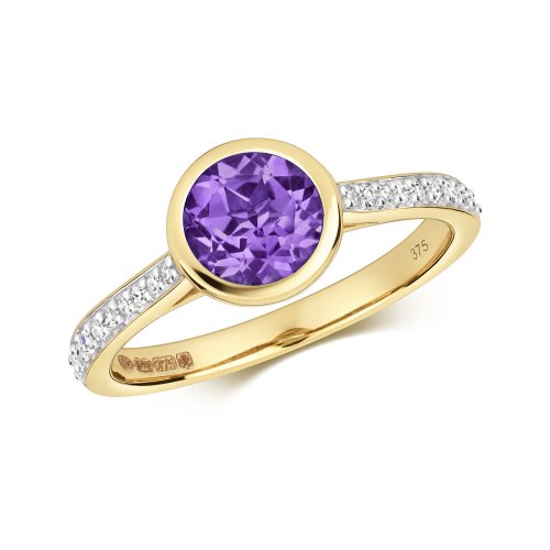 Diamond & Amethyst Round Rubover With Set Shoulders Ring In 9ct Gold 