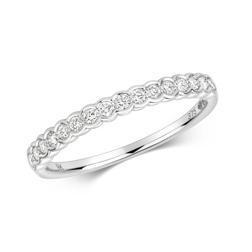 Diamond Ring In 18ct White Gold 
