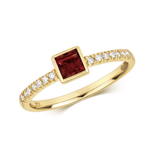 Diamond & Garnet Ring In 9ct Gold 